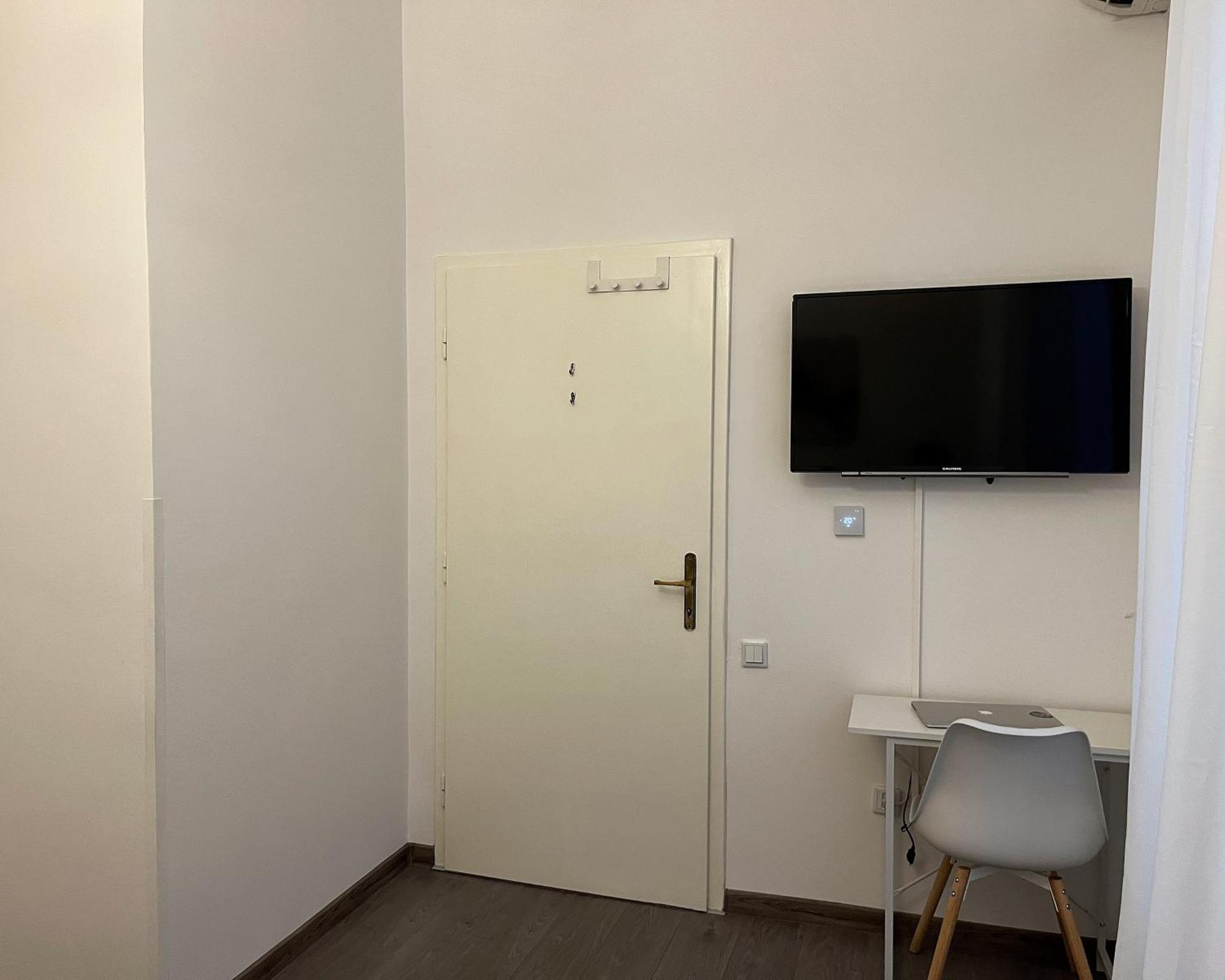 סראייבו Main Street Retreat Apartment With Free Parking מראה חיצוני תמונה