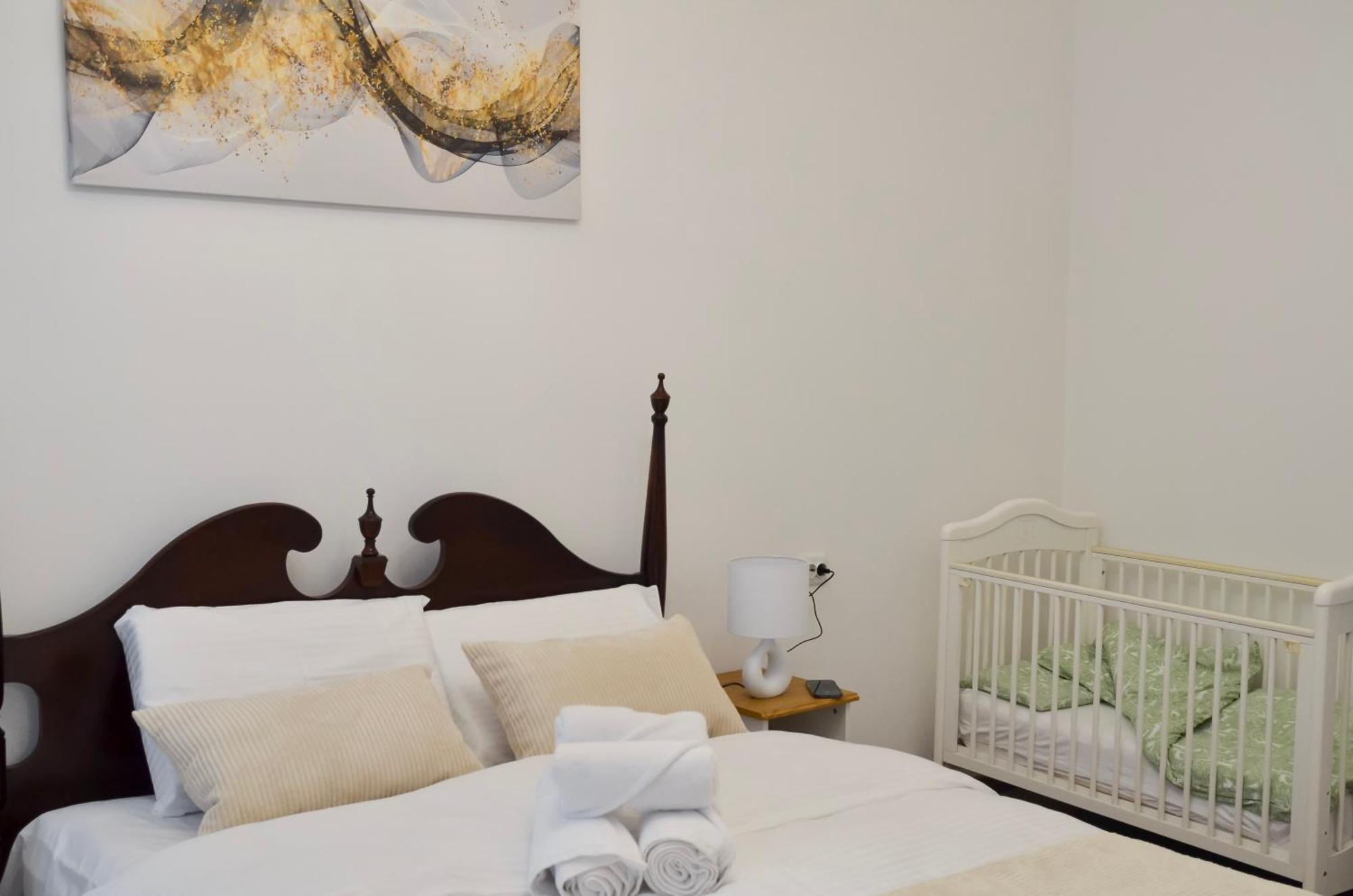 סראייבו Main Street Retreat Apartment With Free Parking מראה חיצוני תמונה
