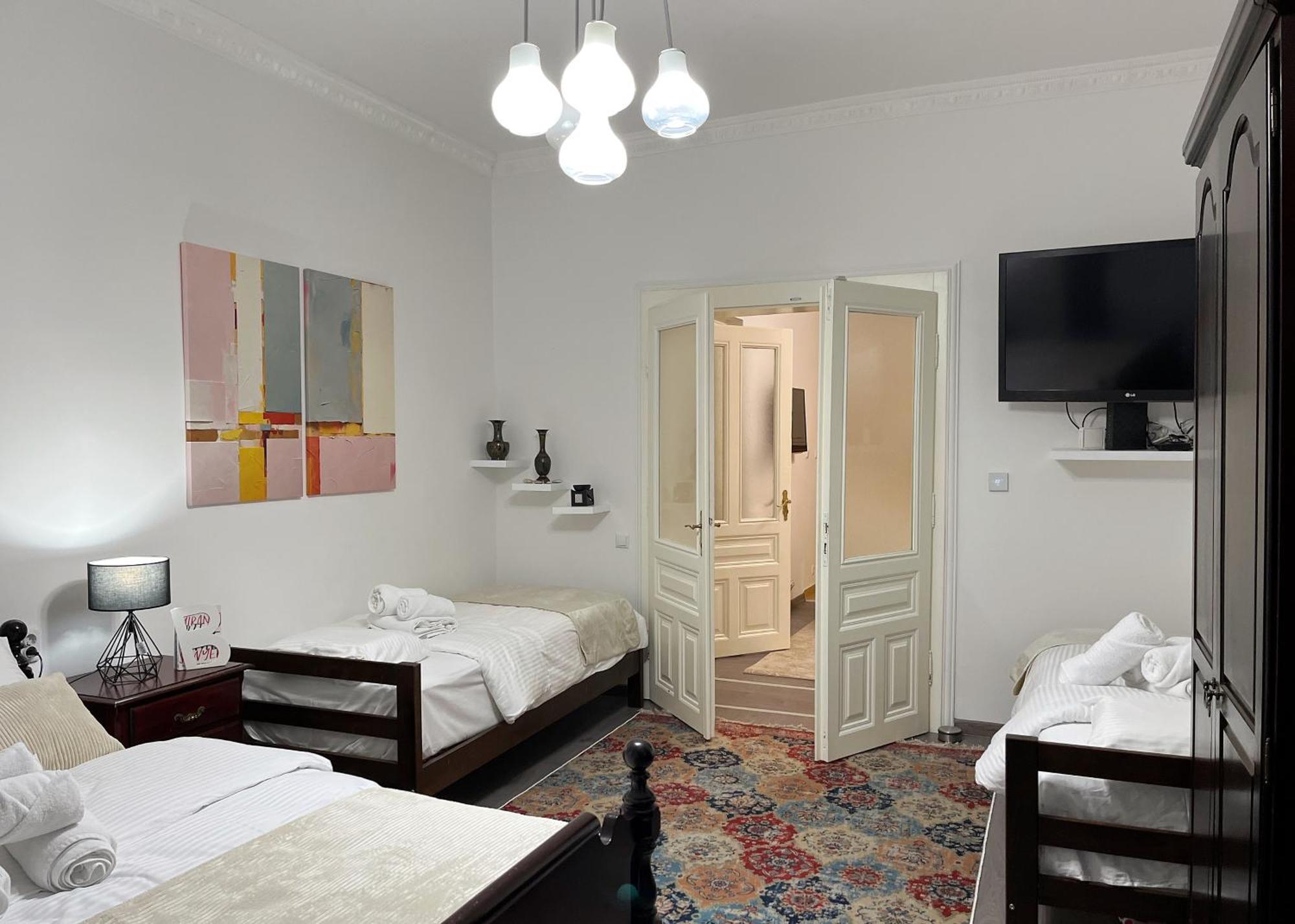 סראייבו Main Street Retreat Apartment With Free Parking מראה חיצוני תמונה